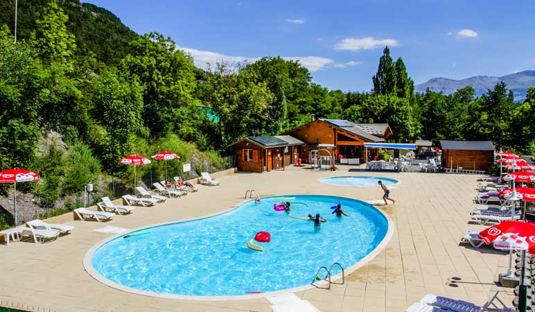 camping piscine fontarache hautes alpes