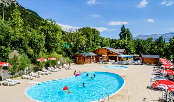 piscine camping Savines-le-Lac