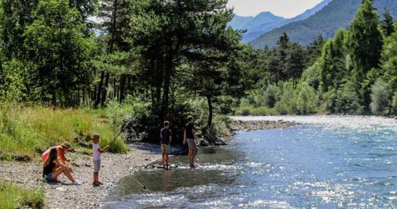 camping à la montagne hautes alpes