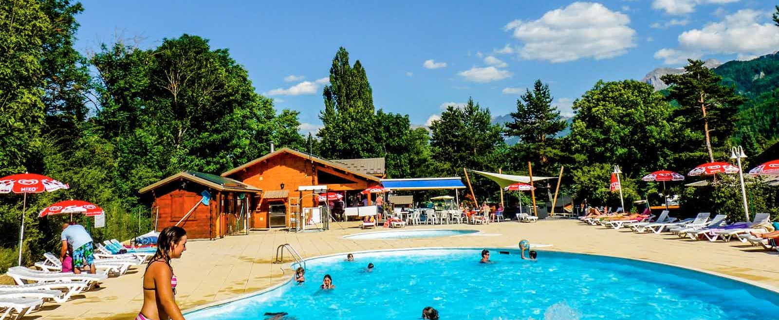 camping Hautes Alpes avec piscine