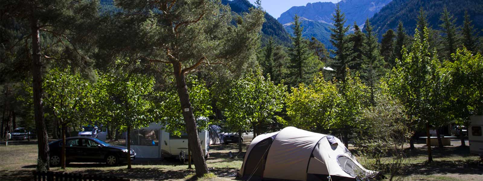 location d'emplacements dans camping alpes