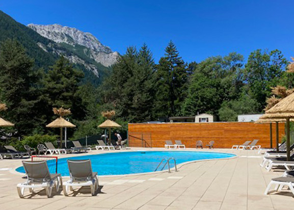 camping alpes de haute provence avec piscine