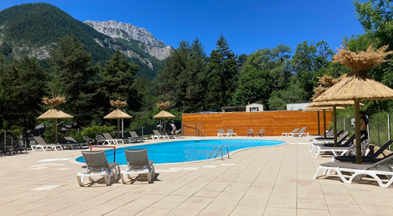 camping avec piscine Savines-le-Lac