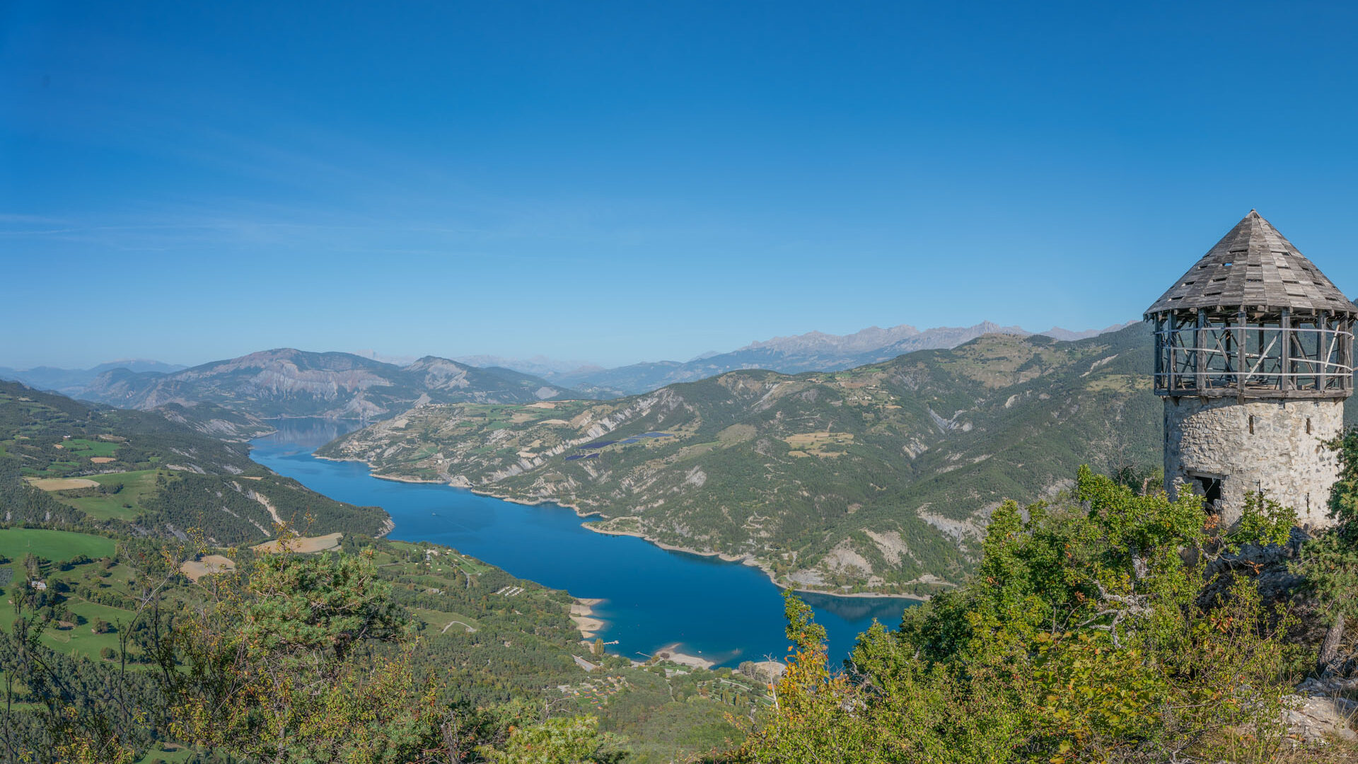 lac de serre ponçon camping